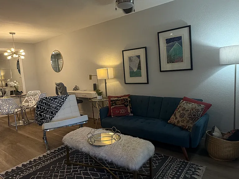 2801 N Los Felices Cir E — Photo 6