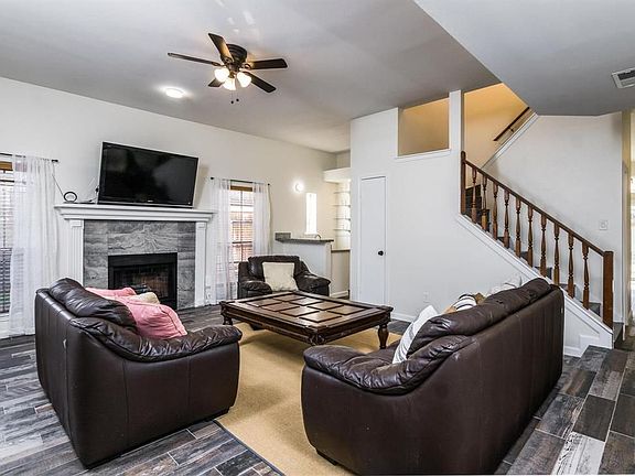 2nd image of 4211 Daisy Meadow Dr