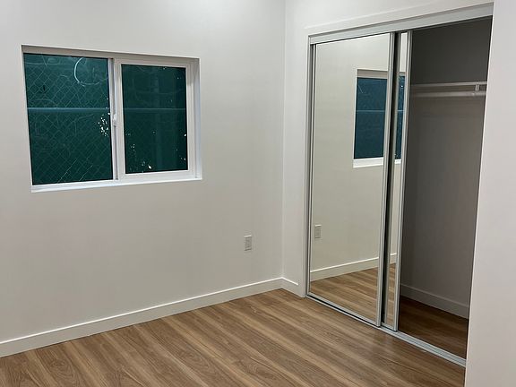 5th image of 849 W 48th St #3