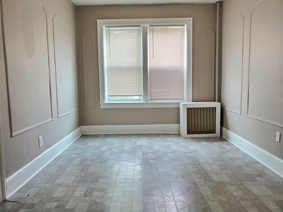 2nd image of 54 Linden Ave #23E