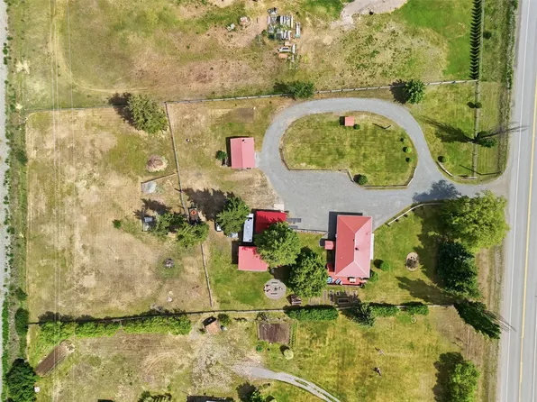 3191 Yellowhead Hwy S, Barriere, BC V0E 2E0
