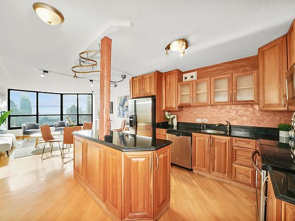 2nd image of 405 N Wabash Ave Unit 4808