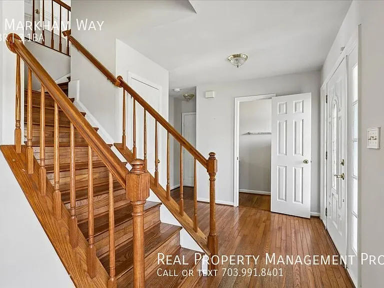 4 Markham Way — Photo 4