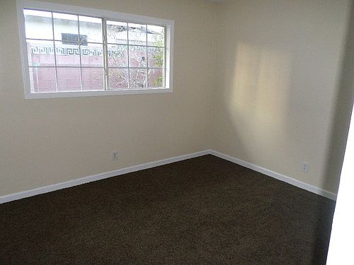 5th image of 11474 Vanport Ave