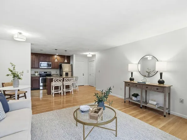 54 Broad Reach Unit 104, Weymouth, MA 02191