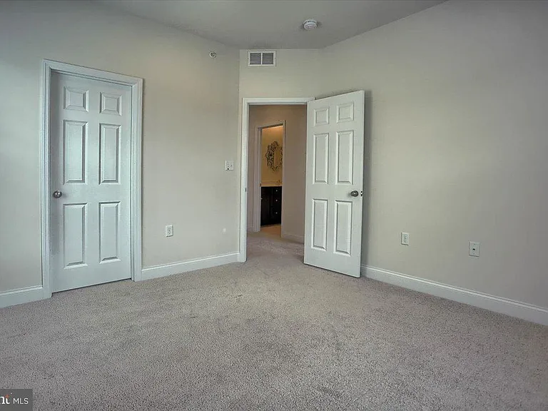 405 Line Rd — Photo 22