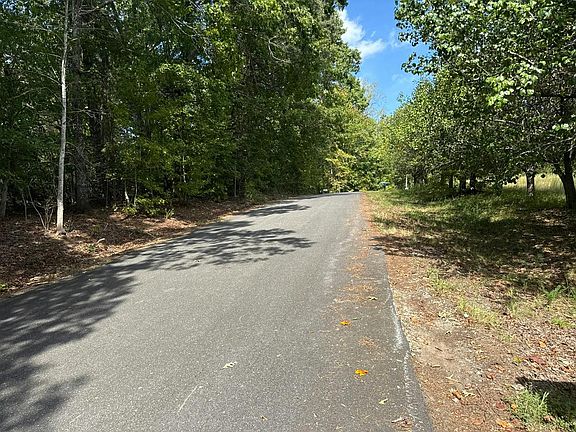 4th image of 9040 Kings Dr
