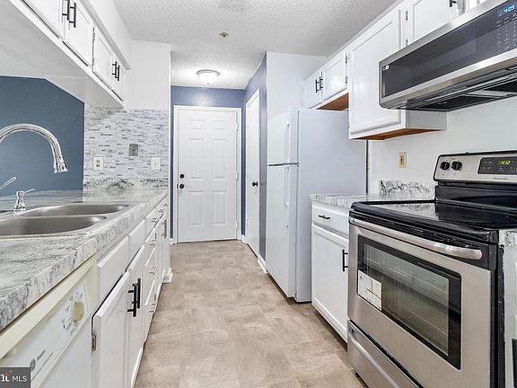 5th image of 14101 Fall Acre Ct APT 3-22