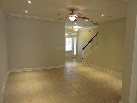 3rd image of 3761 Aubrey Ln