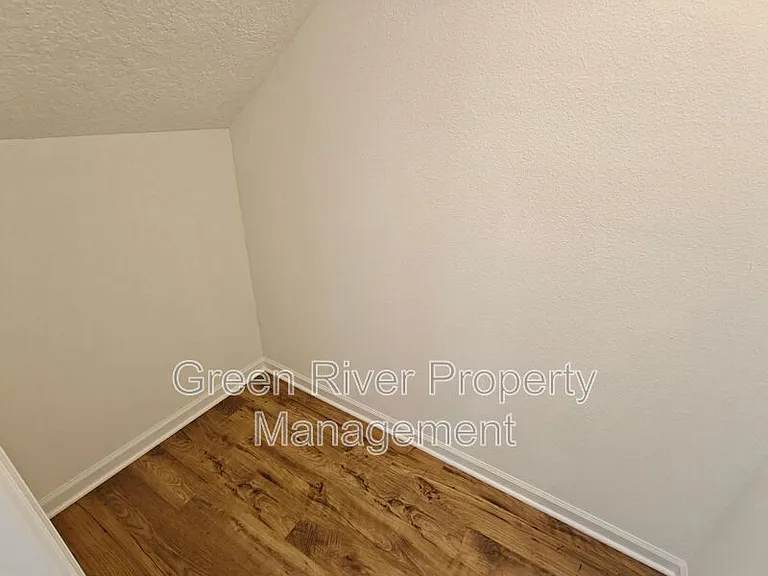 5724 Lagoon Cruise Way — Photo 15