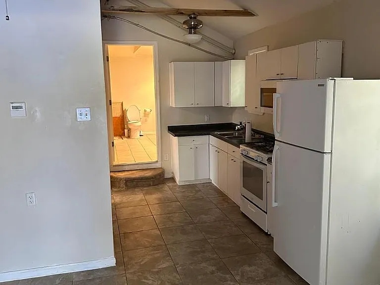 2222 State Highway 210 — Photo 10