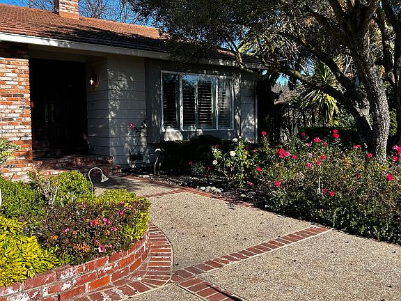 Front walkway from driveway