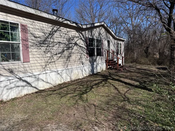 17603 E Meadow Ln, Claremore, OK 74017