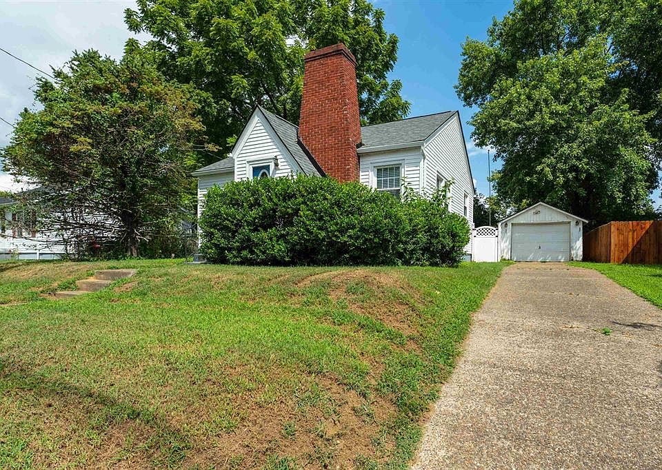 1st image of 1721 Lee Ct
