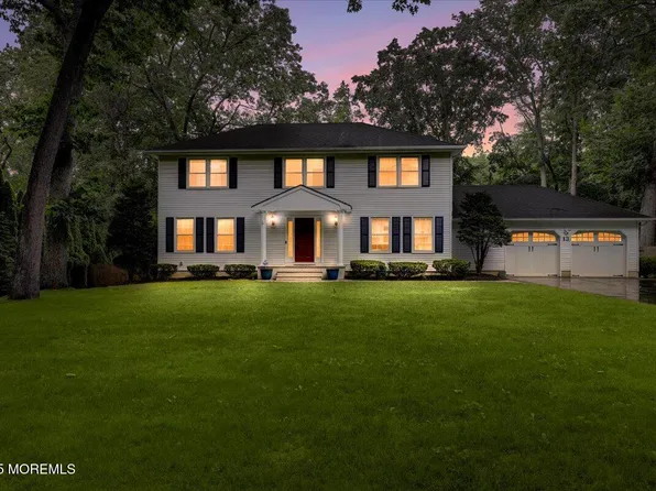13 Manalapan Woods Drive, Manalapan, NJ 07726
