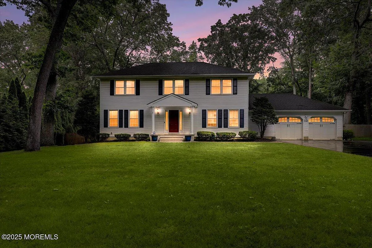 13 Manalapan Woods Drive photo 1