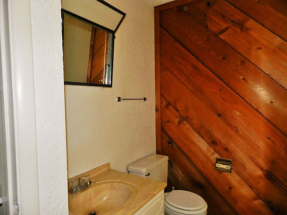 2nd image of 502 Oak Creek Dr