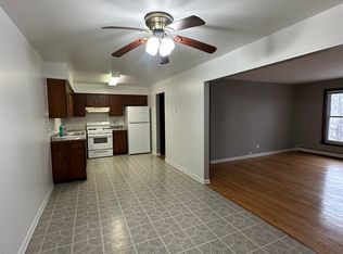 430 Stevens Dr #104, Addison, IL 60101