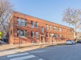 1952 W George St #1, Chicago, IL 60657