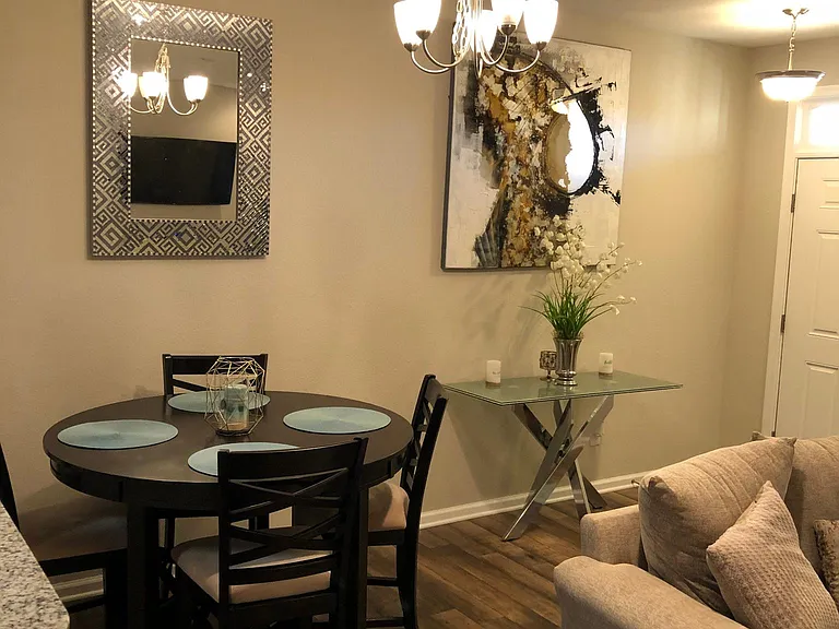 307 Waterside Dr — Photo 3