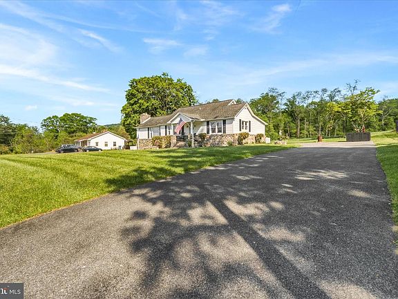 3rd image of 6349 Browns Quarry Rd