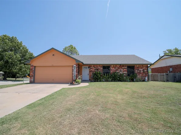 231 N Christy, Catoosa, OK 74015