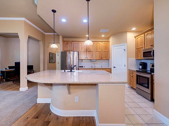 5th image of 1379 Charles Dr #B-4