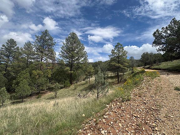 5th image of 1826-1826A Rio Penasco Rd