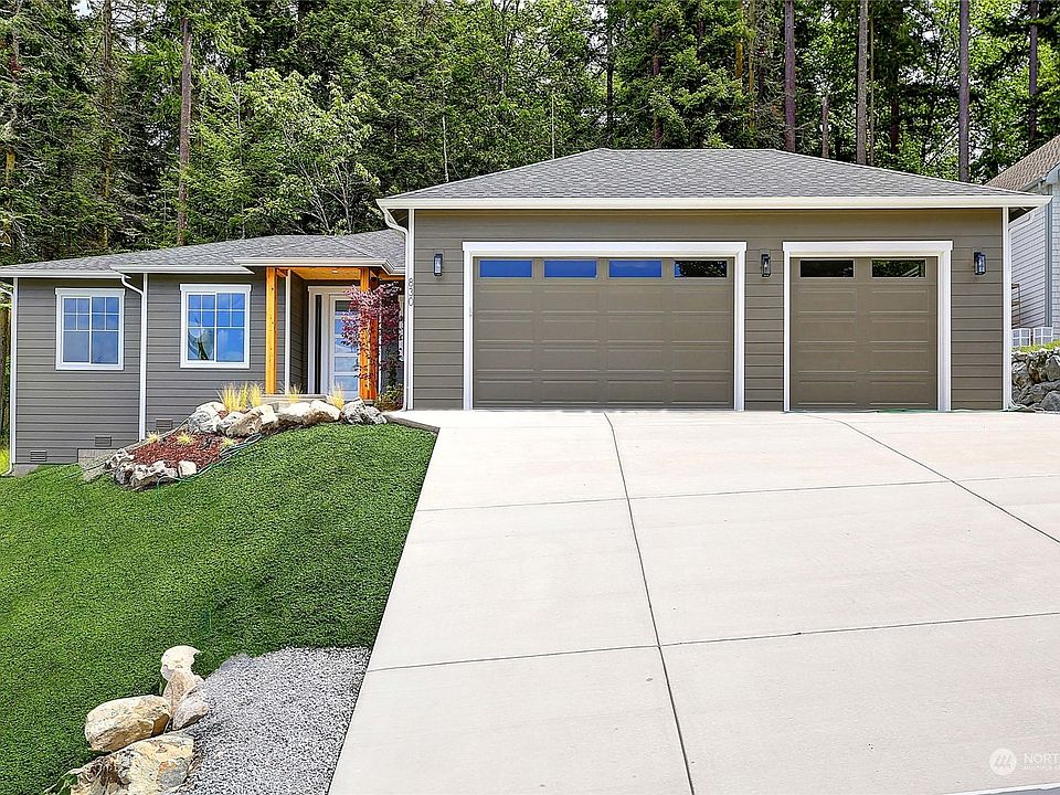 1st image of 830 Holbeck Drive