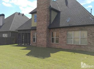 1041 Edgewater Ln, Chelsea, AL 35043