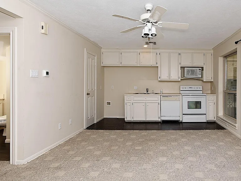 7159 Kingston Cove Ln — Photo 31