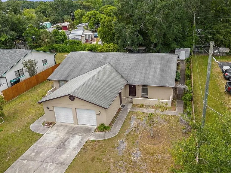 5214 Kempston Dr — Photo 4