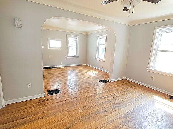5th image of 801 Palmwood Ave