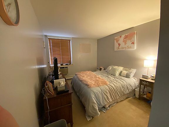 3rd image of 9725 S Karlov Ave APT 401