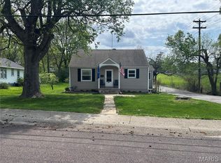 530 Hall St, Troy, MO