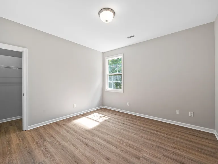 120 Hatchet Creek Ct — Photo 26