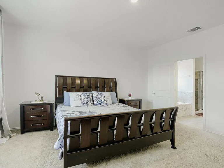 1337 Aquilla Dr — Photo 11