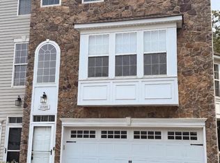10329 Lantern Ln, Hagerstown, MD 21740