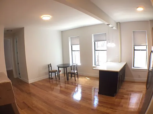 Rented by Lang Realty LLC | media 9