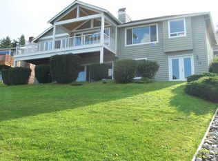 54 Vista Del Mar St, Camano Island, WA 98282