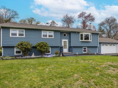 60 Pace Drive, Cheshire, CT, 06410
