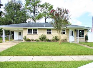 2228 Flamingo Dr, Saint Bernard, LA 70085