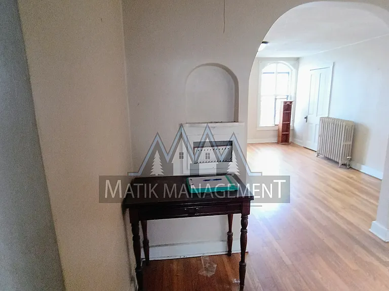 143 Main St W #1/2 — Photo 10