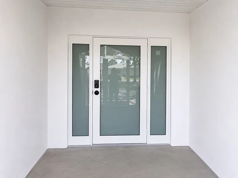 2442 Gorham Ave — Photo 2