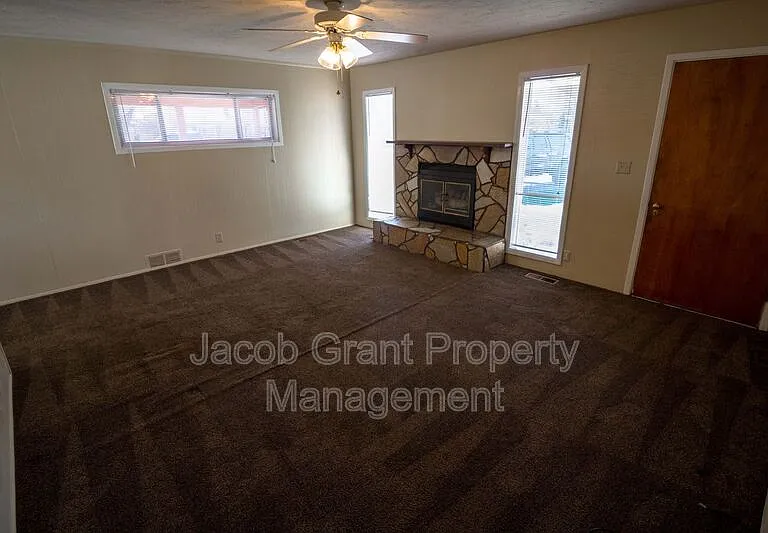 251 Garden St — Photo 7