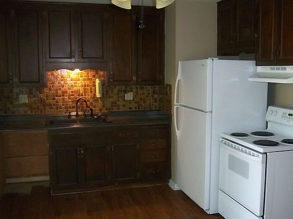 4th image of 5610 NW Hillside Dr #5610