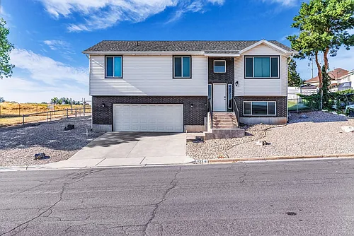 1133 E 3150 N Photo 1