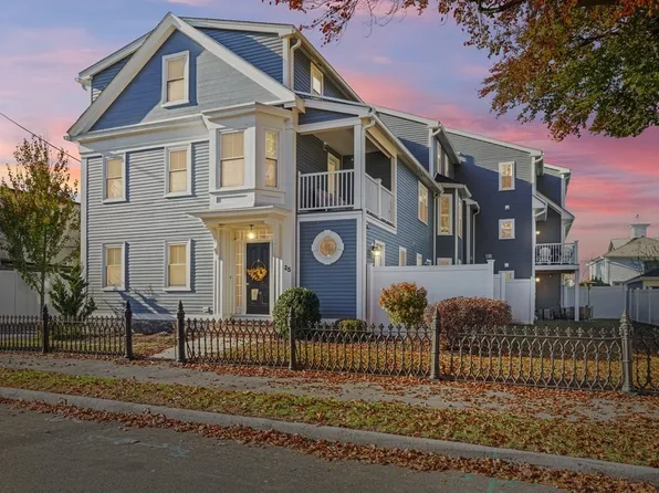25 Cherry St Unit 6, Danvers, MA 01923
