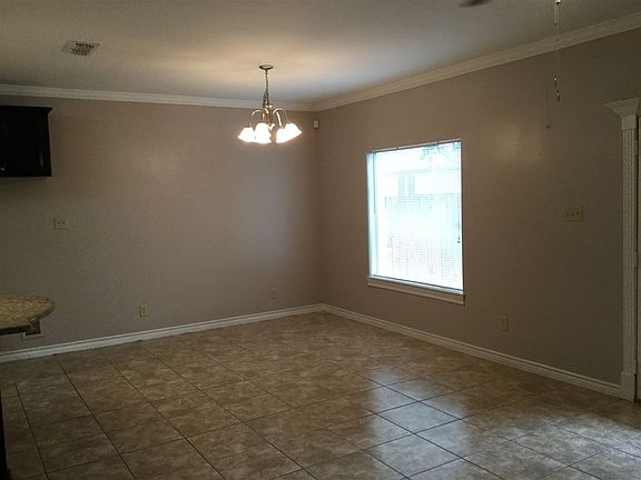5th image of 707 Saint James Dr APT 505