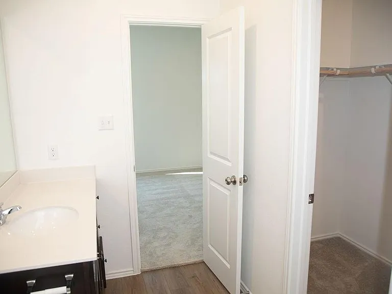 1127 Catfish Ln — Photo 20